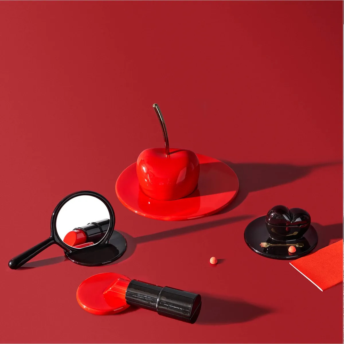 Kiss Me jewellery Box by Driade Accessories